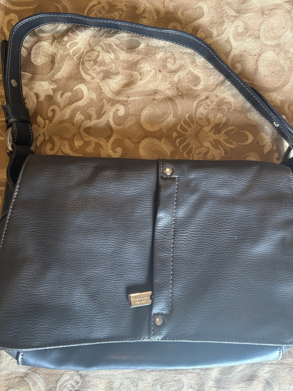 Mondani Black Leather Shoulder Bag